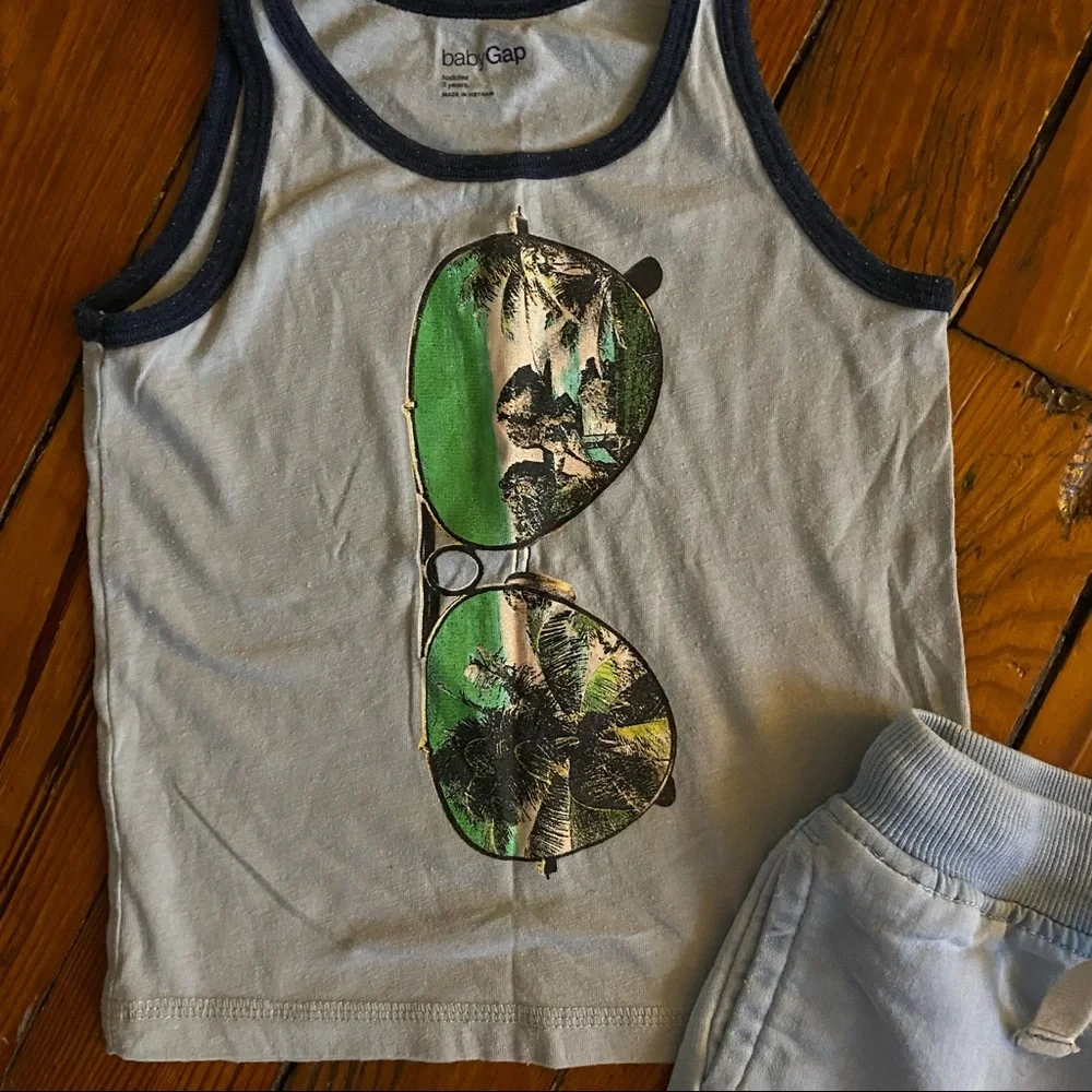 Gap Grey Graphic Tank & Light Jean Shorts Size 3T